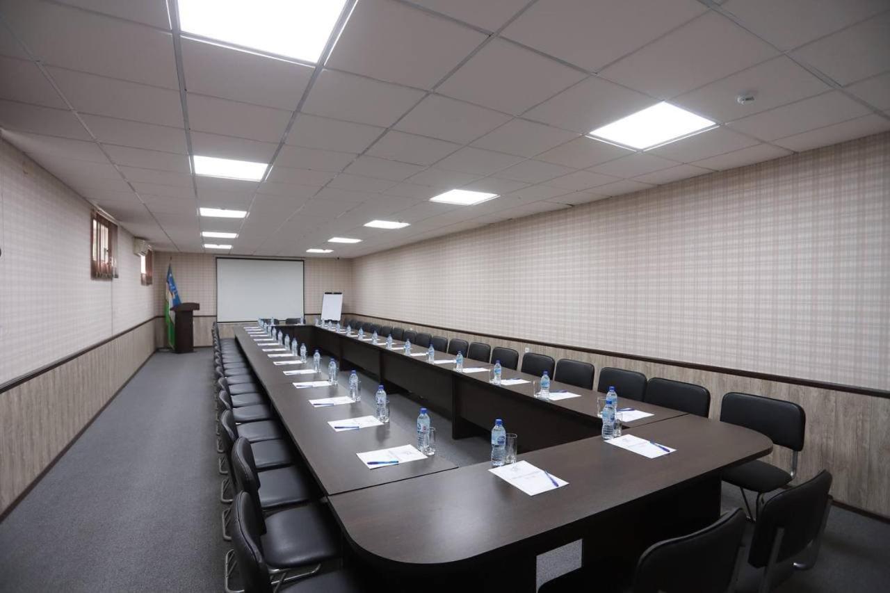 Byond Hotel Ташкент Екстер'єр фото