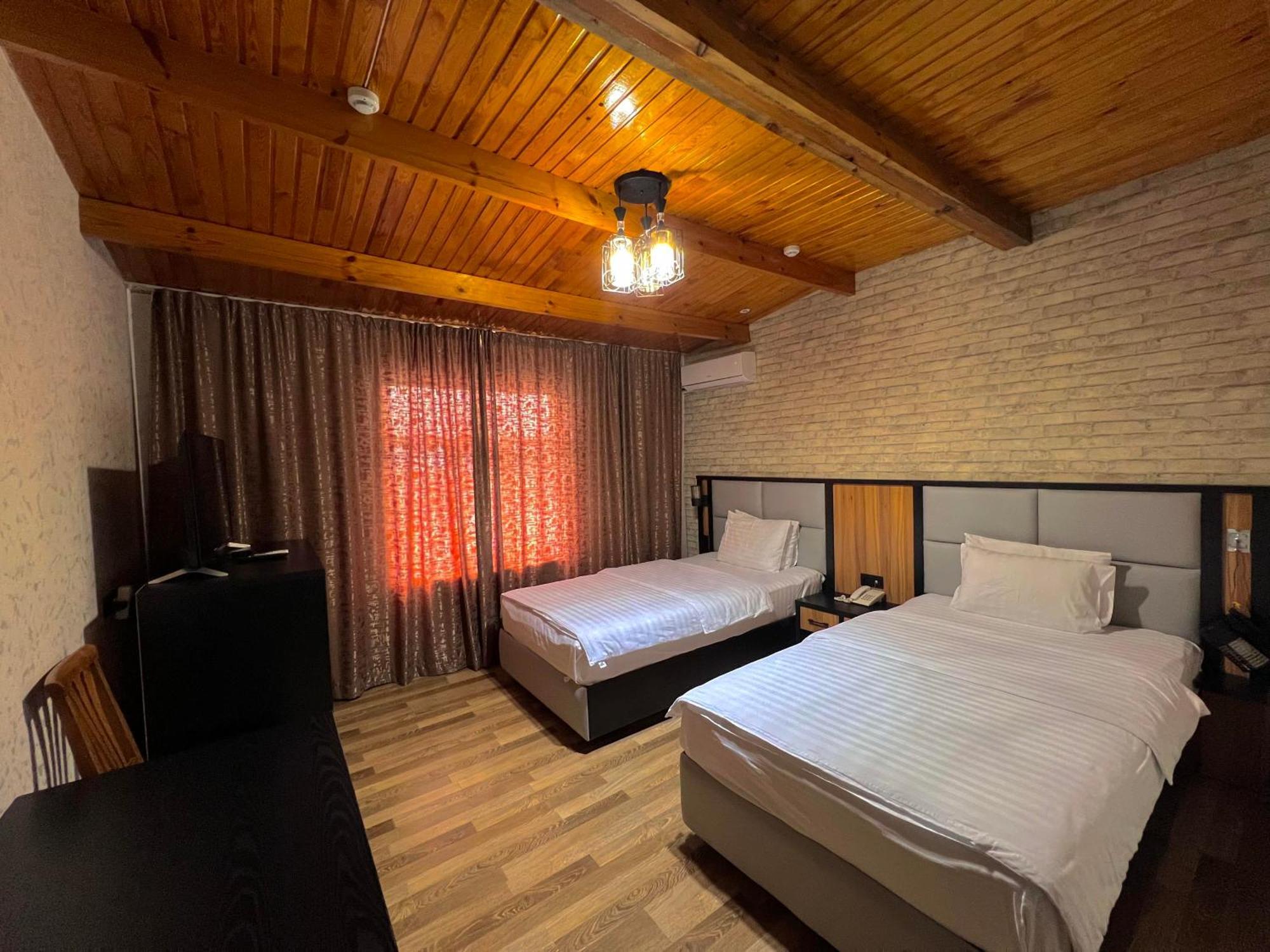 Byond Hotel Ташкент Екстер'єр фото